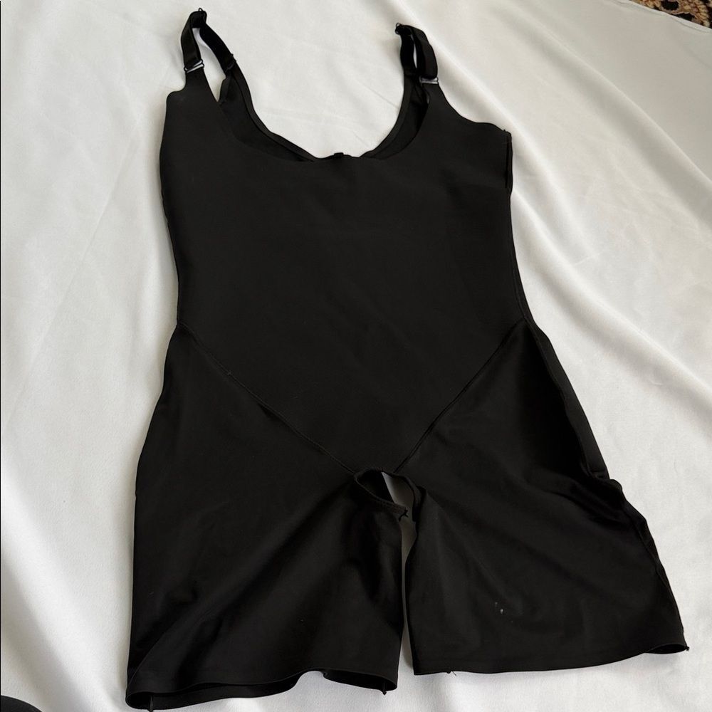 Black Full-Body Sculpting Shapewear Bodysuit